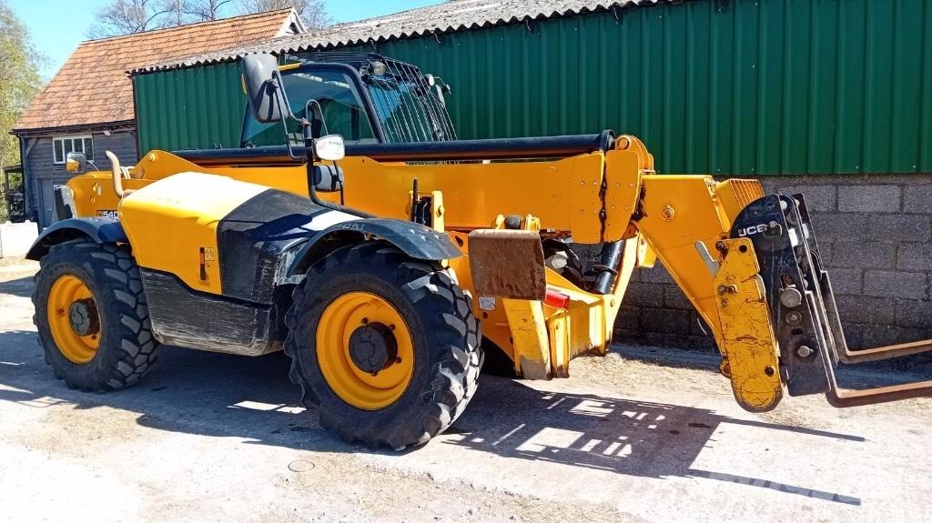 JCB 540-140 Teleskopiniai krautuvai
