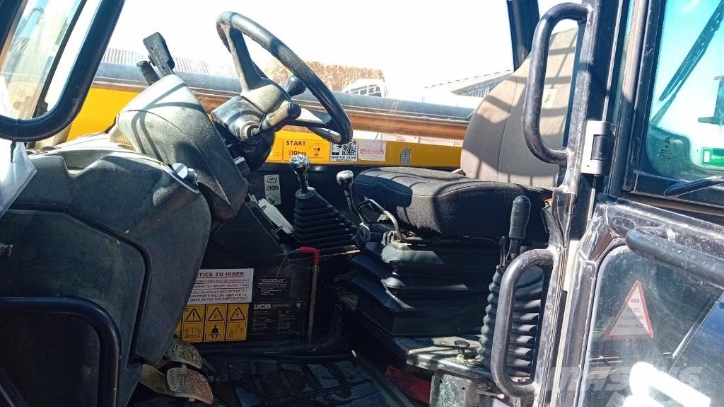 JCB 540-140 Teleskopiniai krautuvai