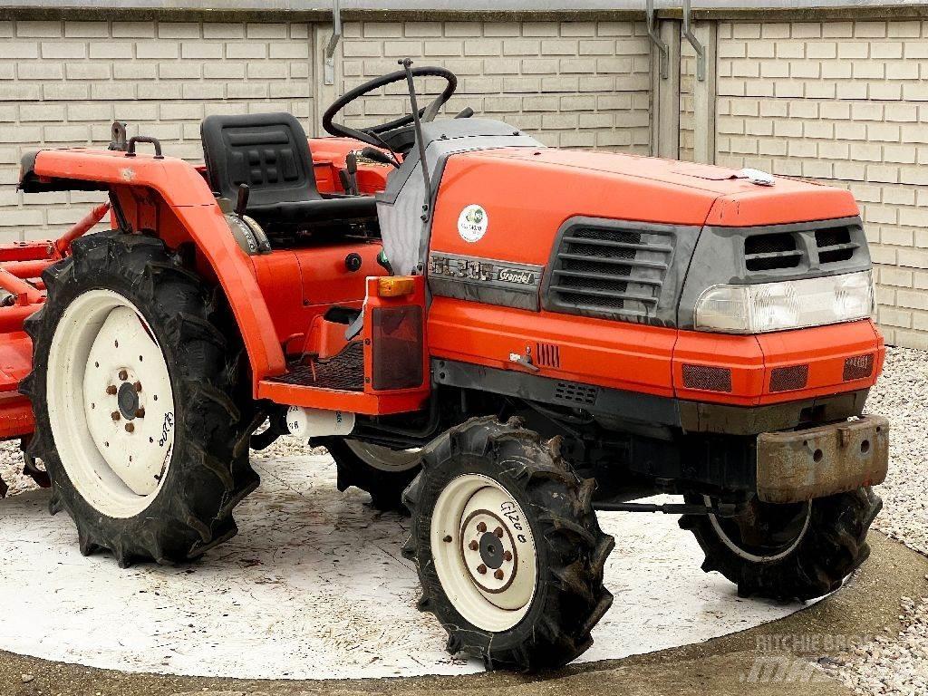 Kubota GL200 Traktoriai