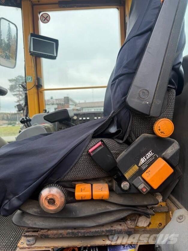 Volvo L110E Naudoti ratiniai krautuvai