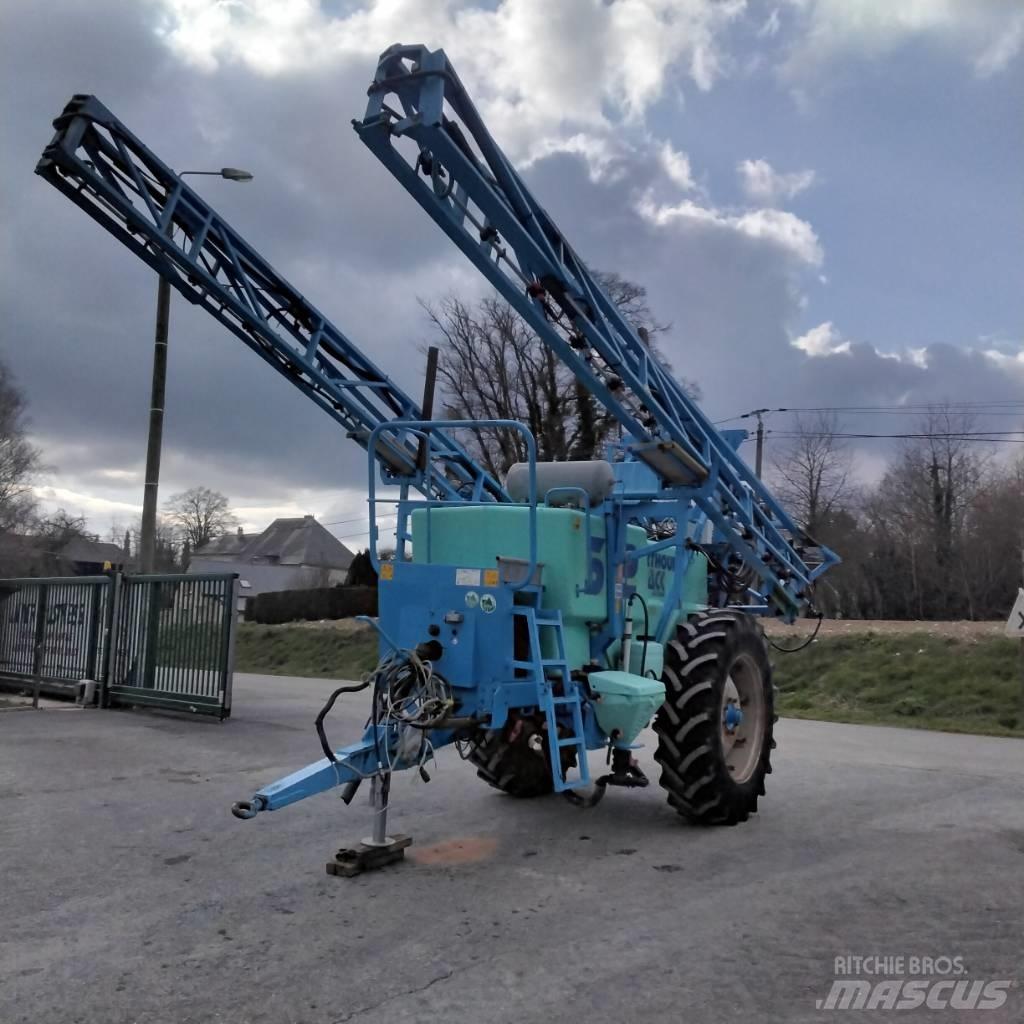 Berthoud MACE 32S 28 Prikabinami purkštuvai
