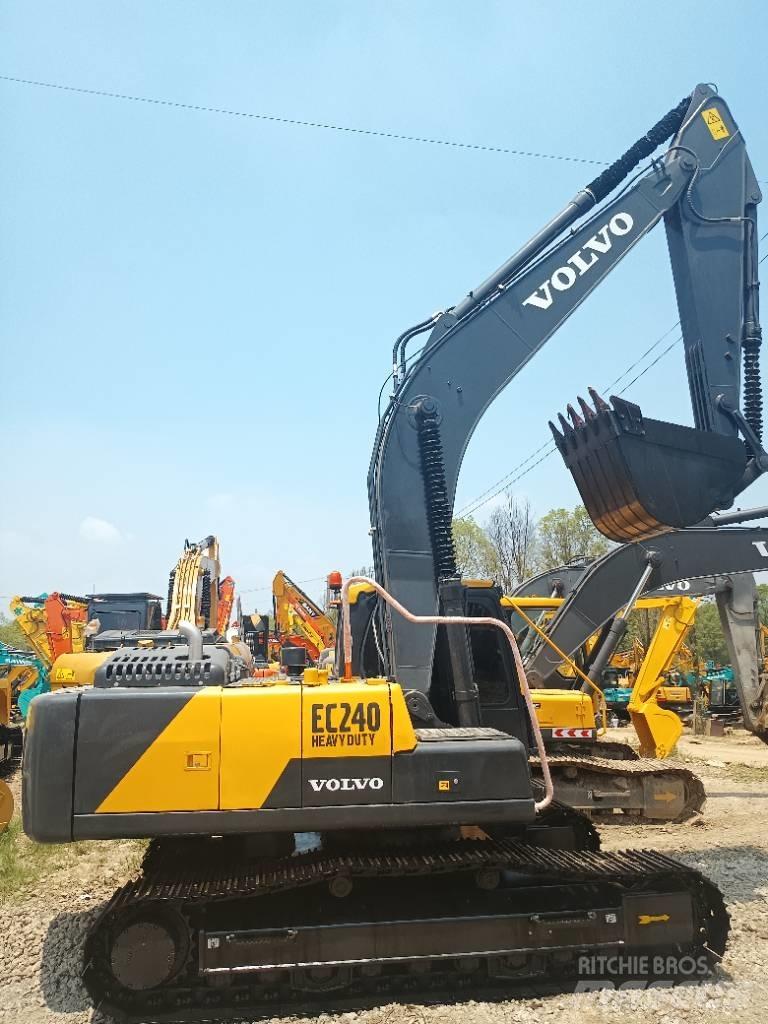 Volvo EC 240 Vikšriniai ekskavatoriai