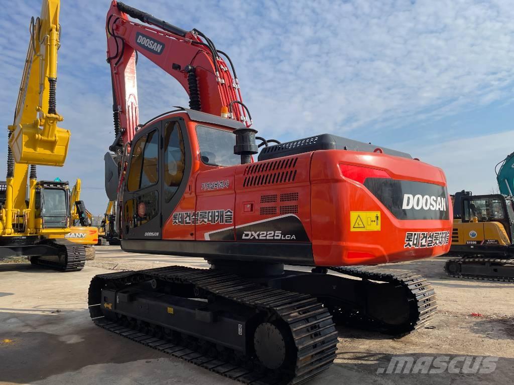 Doosan DX225LCA Vikšriniai ekskavatoriai
