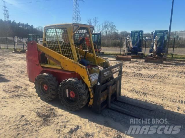 Bobcat S 130 Krautuvai su šoniniu pasukimu