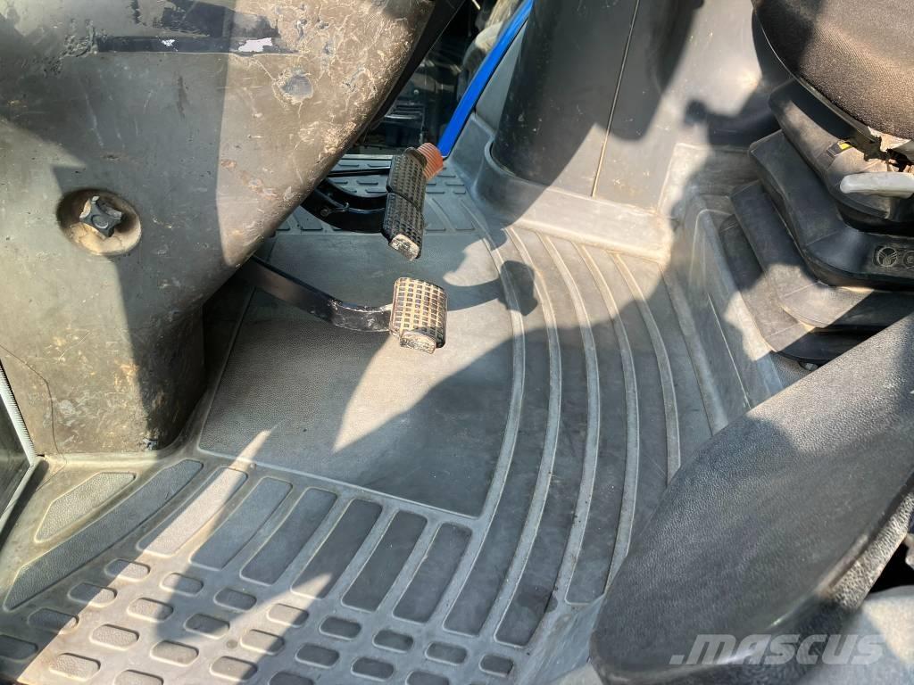 New Holland TM 135 Traktoriai