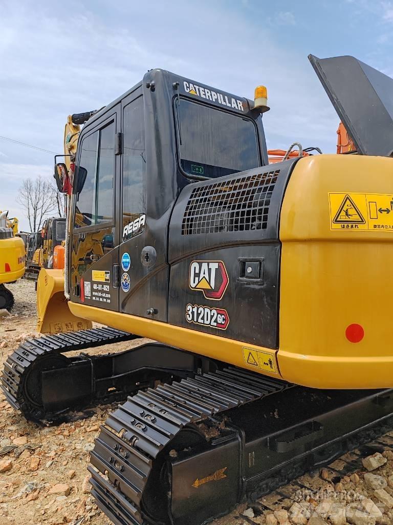 CAT 312 Vikšriniai ekskavatoriai