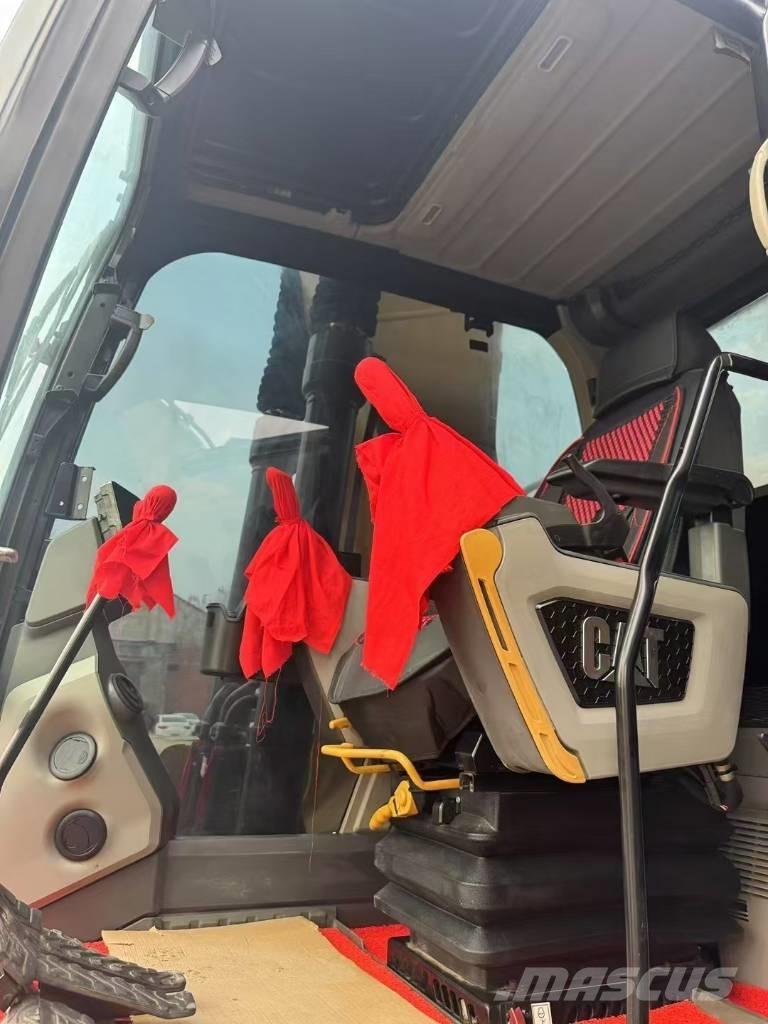 CAT 320 GC Vikšriniai ekskavatoriai