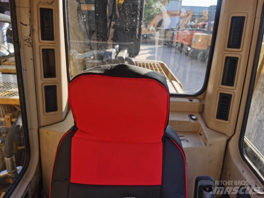 CAT 325 B L Vikšriniai ekskavatoriai