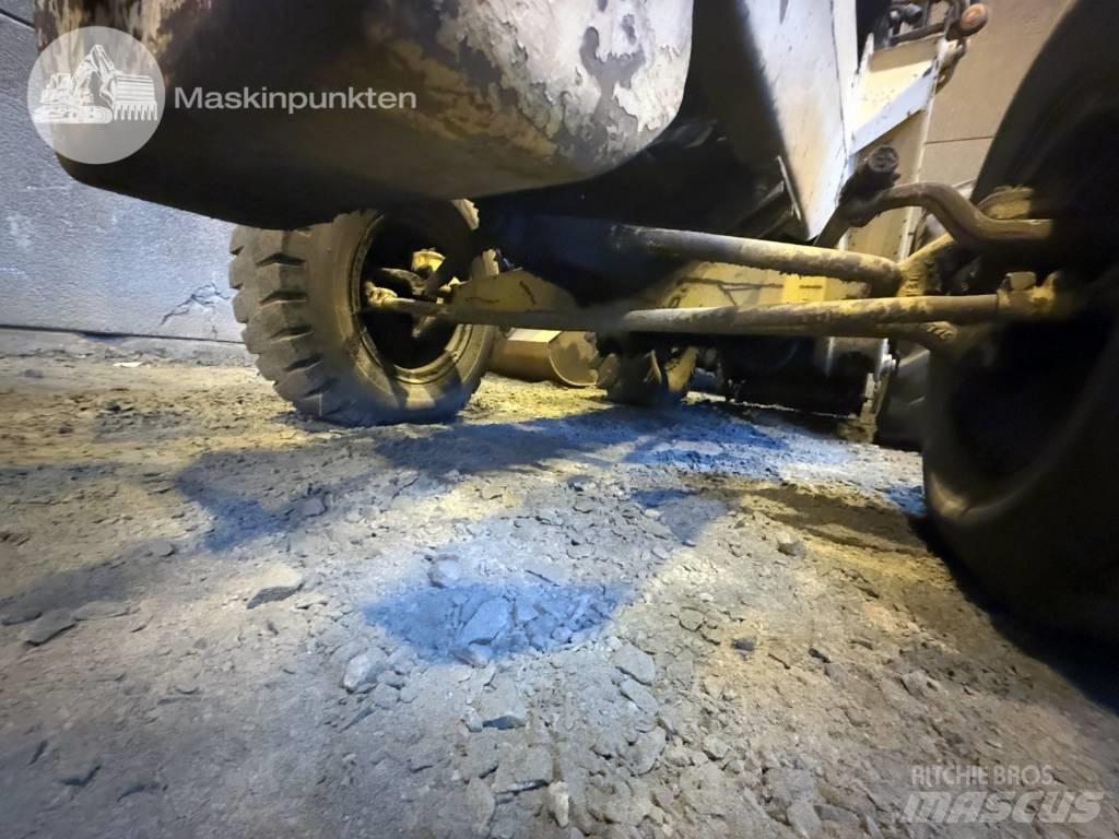 Volvo BM 620 Naudoti ratiniai krautuvai