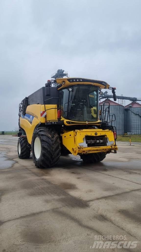 New Holland CR 8.80 Derliaus nuėmimo kombainai