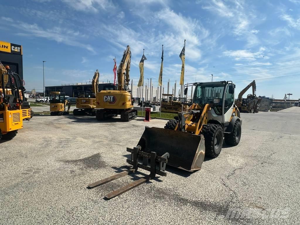 Liebherr L 506 Naudoti ratiniai krautuvai