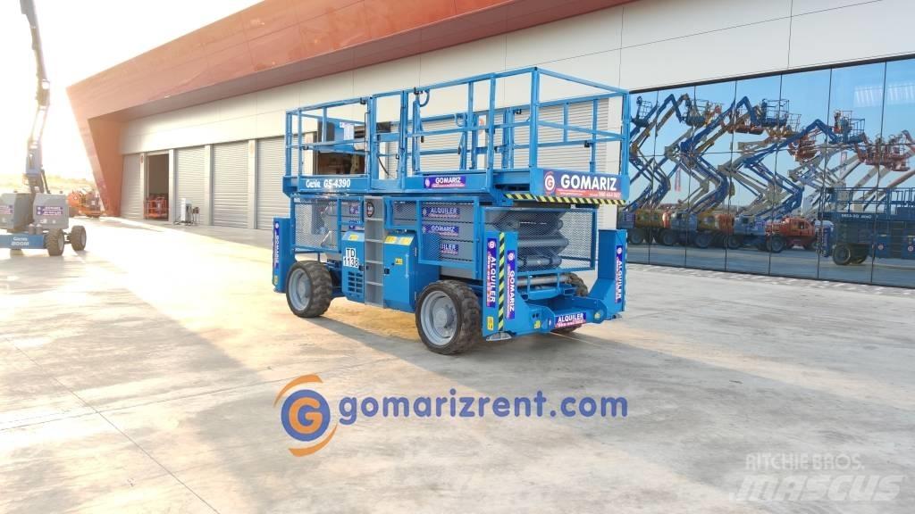 Genie GS 4390 Žirkliniai keltuvai
