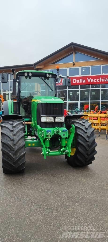 John Deere 6820 Traktoriai