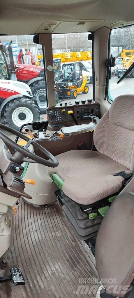 John Deere 6820 Traktoriai