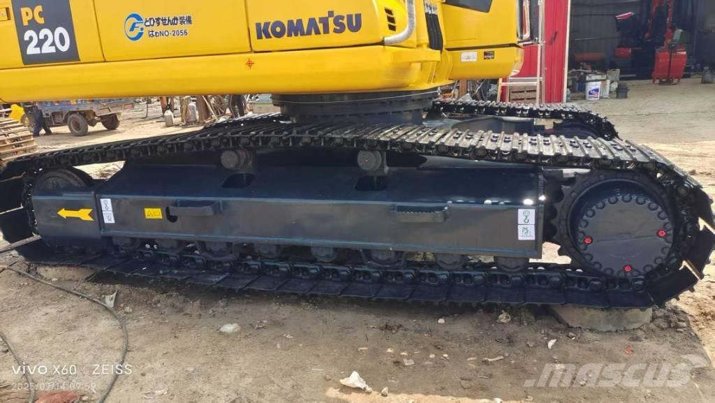 Komatsu 220 Vikšriniai ekskavatoriai