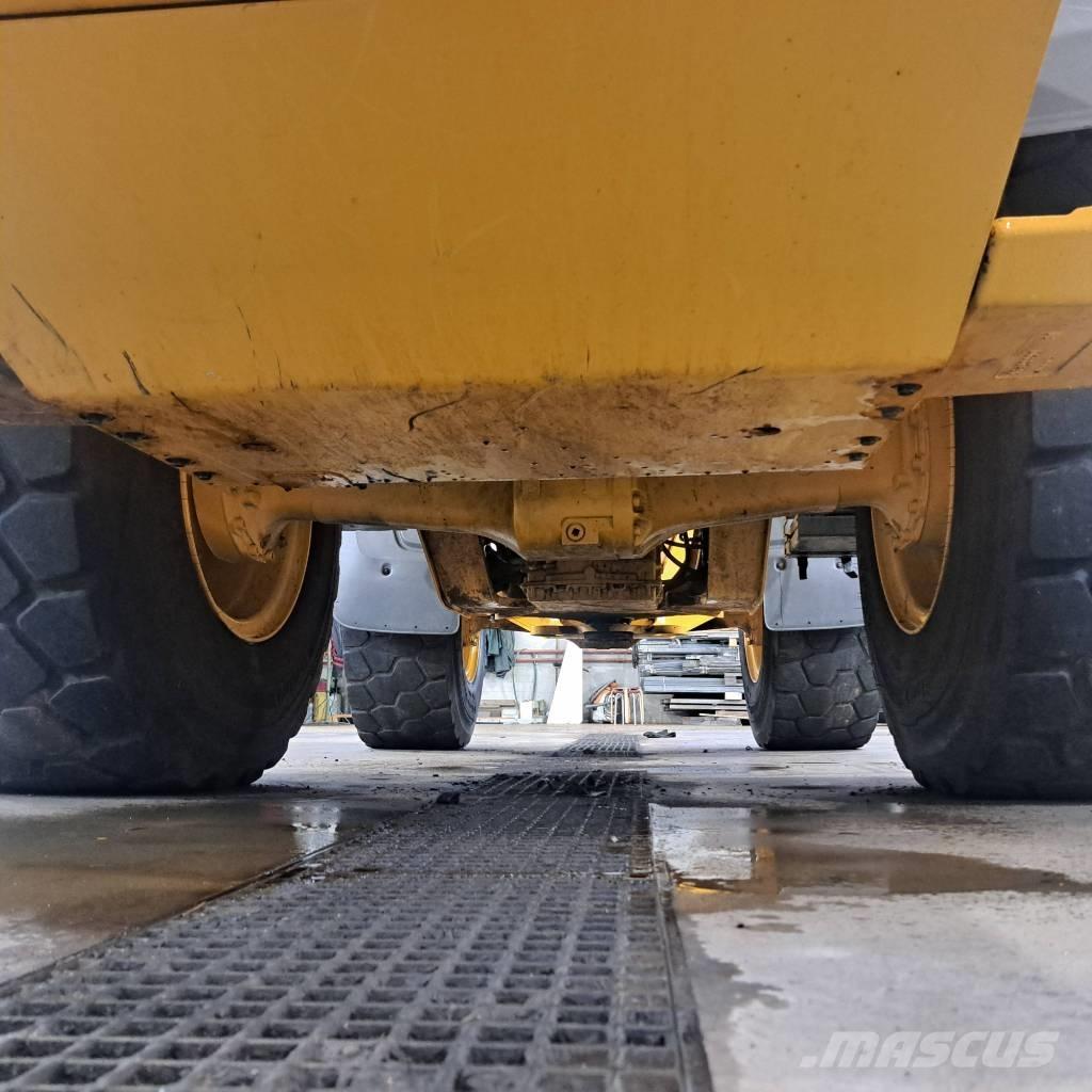 Volvo L 60 G Naudoti ratiniai krautuvai