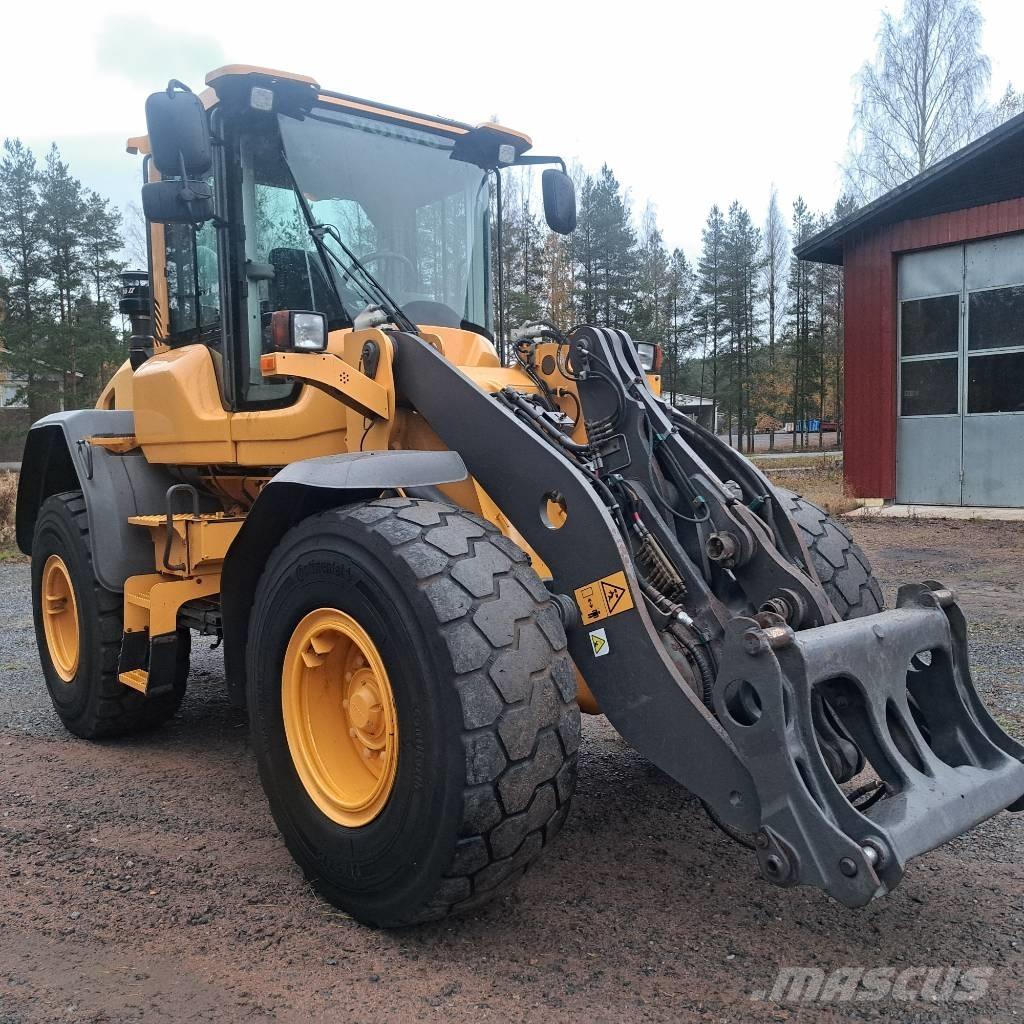 Volvo L 60 G Naudoti ratiniai krautuvai