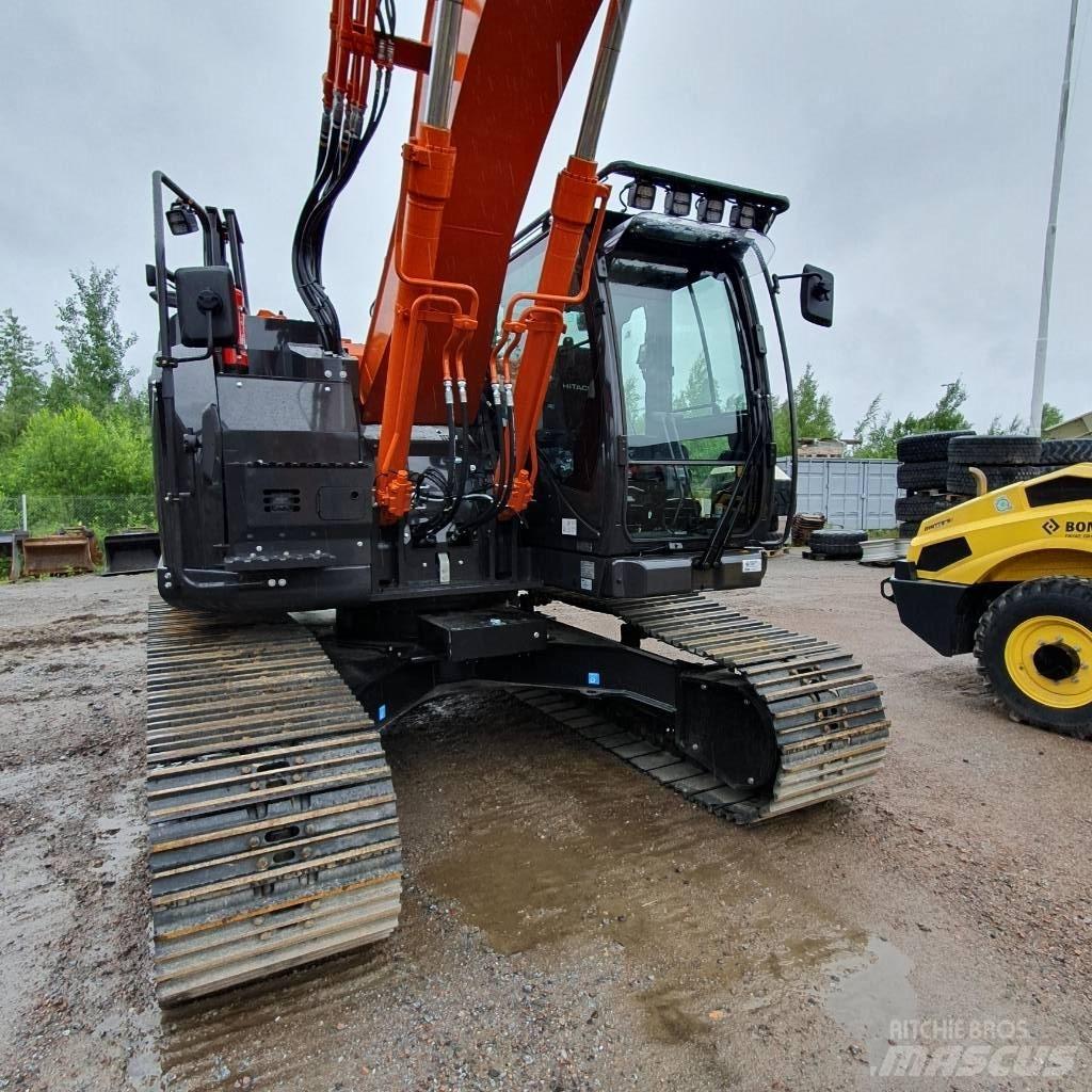 Hitachi ZX225USRLC-7 Vikšriniai ekskavatoriai