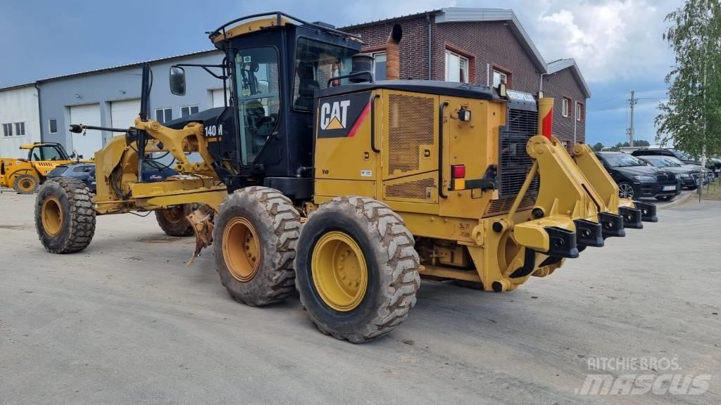 CAT 140 M Greideriai