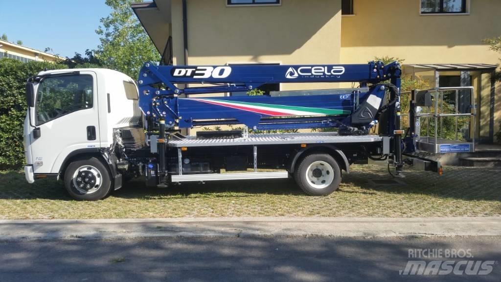 Cela DT 30 Ant vilkikų montuojamos kėlimo platformos