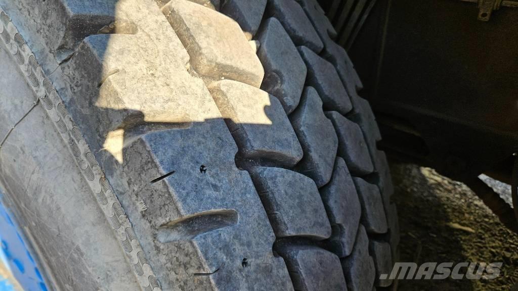 Kato SR250 Neapdoroto reljefo kranai