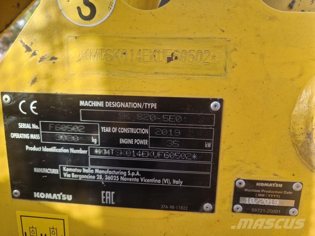 Komatsu SK 820-5 Krautuvai su šoniniu pasukimu