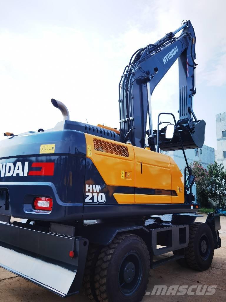 Hyundai 210W-9 Ratiniai ekskavatoriai