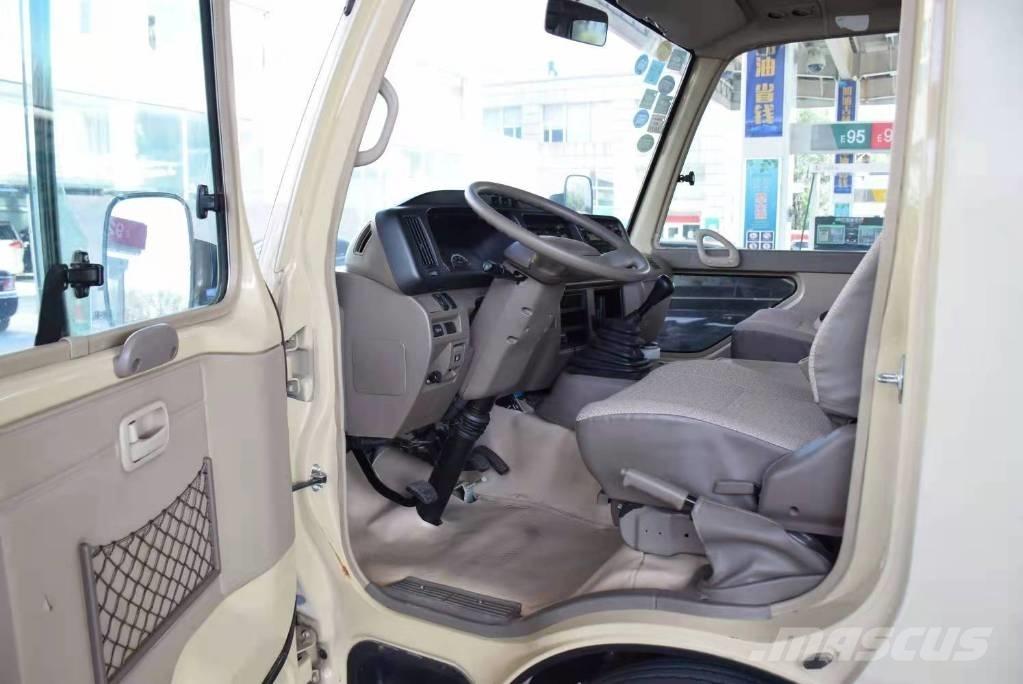 Toyota Coaster Tarpmiestiniai autobusai