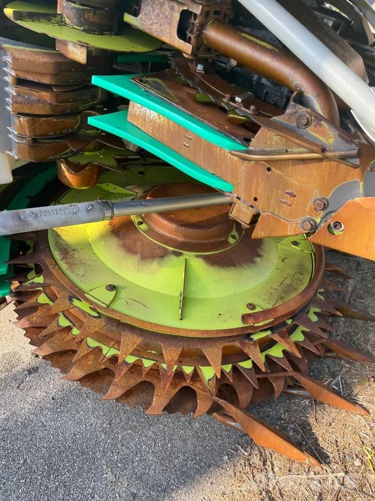 CLAAS ORBIS 750 Derliaus nuėmimo kombainų galvos