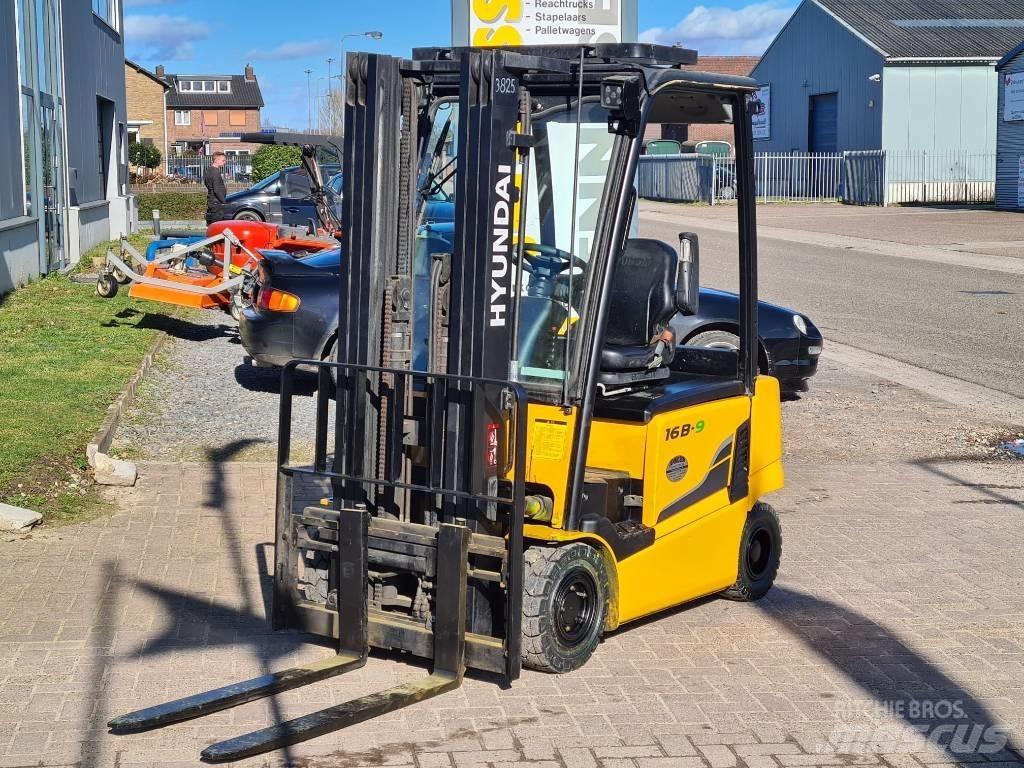 Hyundai 16 B-9 Elektriniai šakiniai krautuvai