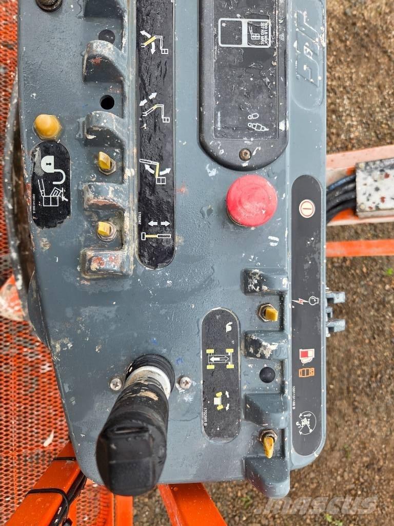 JLG 660SJ Teleskopiniai keltuvai