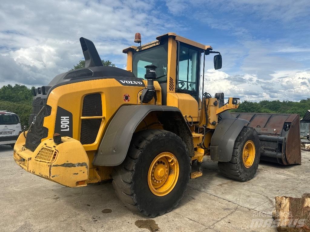 Volvo L 90 H Naudoti ratiniai krautuvai