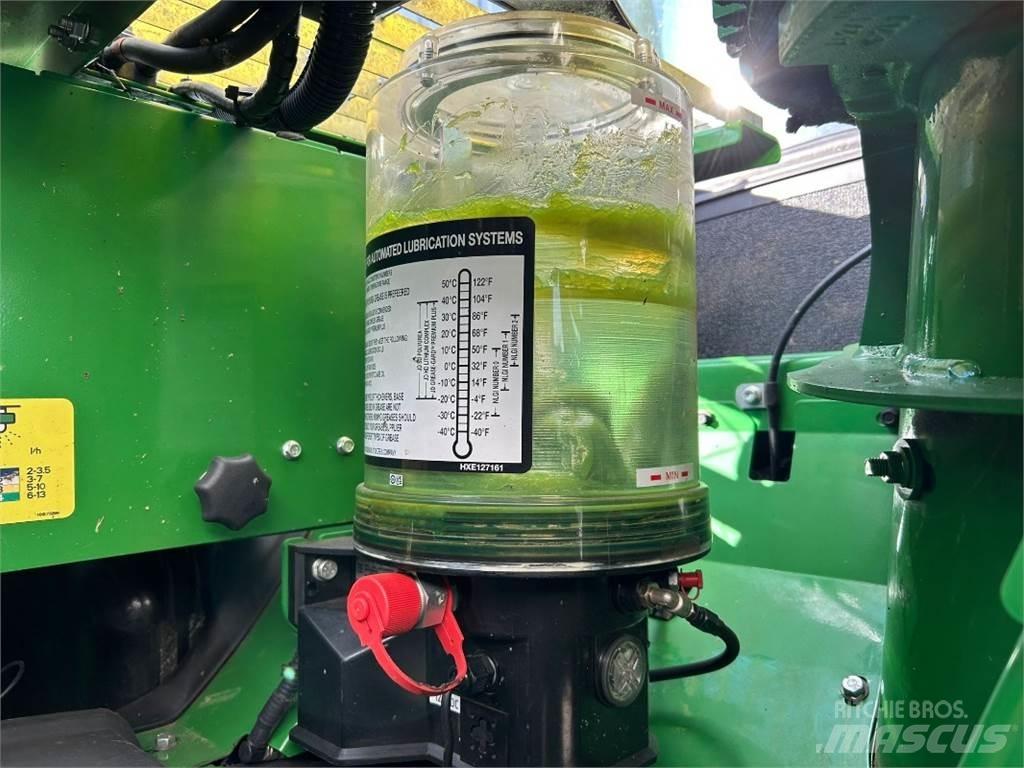 John Deere 9700i Pašarų kombainai
