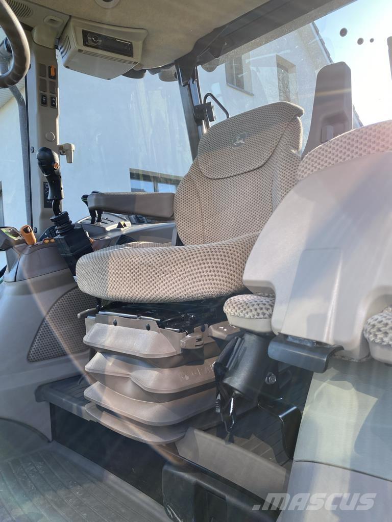 John Deere 5115R Traktoriai