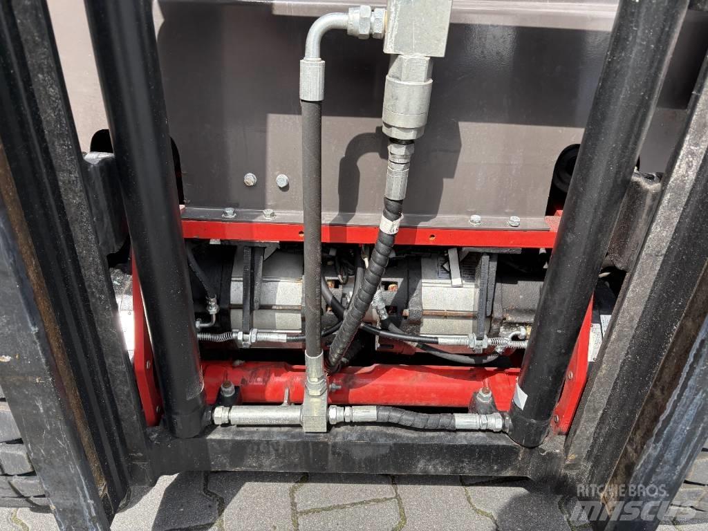 Manitou ME 318 Elektriniai šakiniai krautuvai