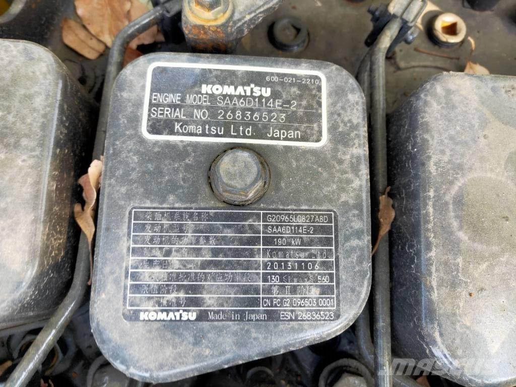 Komatsu PC300-7 Vikšriniai ekskavatoriai