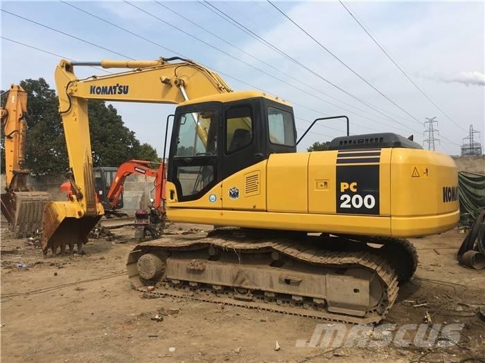 Komatsu PC 200-7 Vikšriniai ekskavatoriai