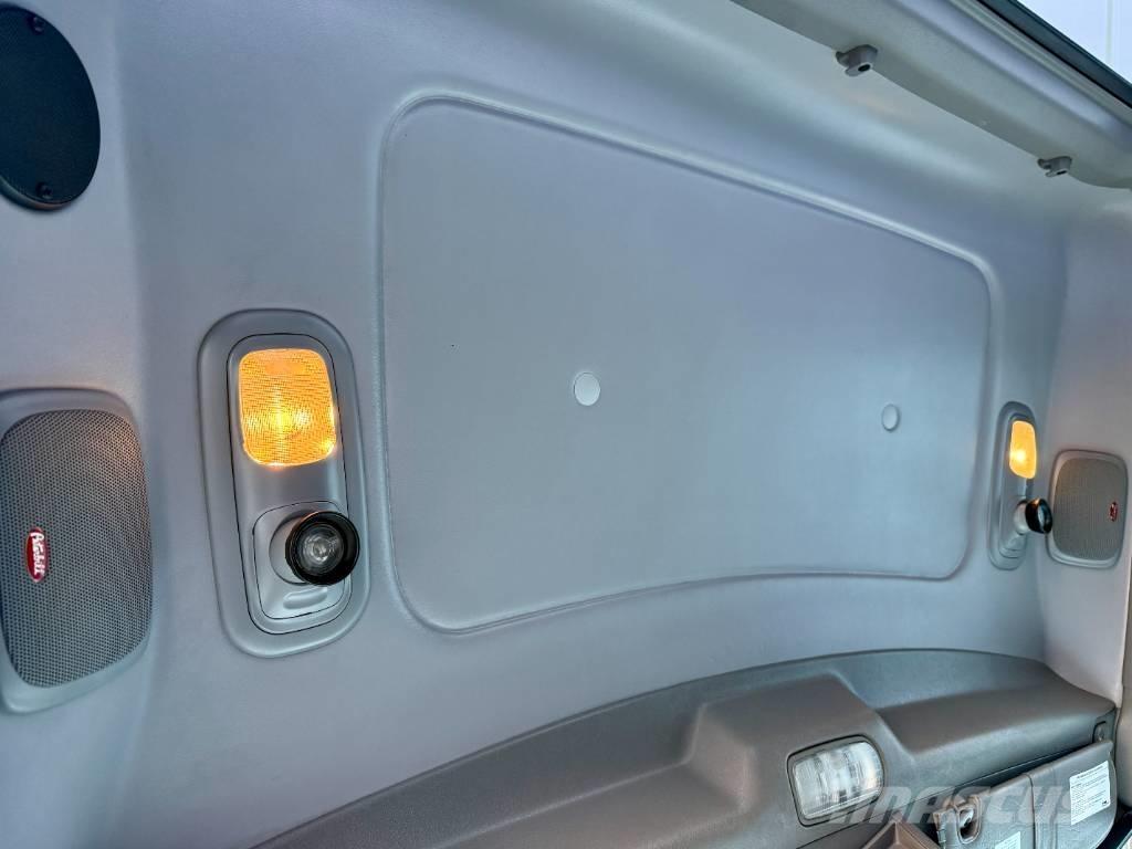 Peterbilt 389 Naudoti vilkikai