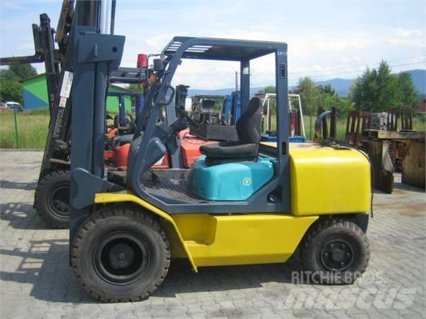 Komatsu FG50T-1E1 Mažų aukščių keltuvai