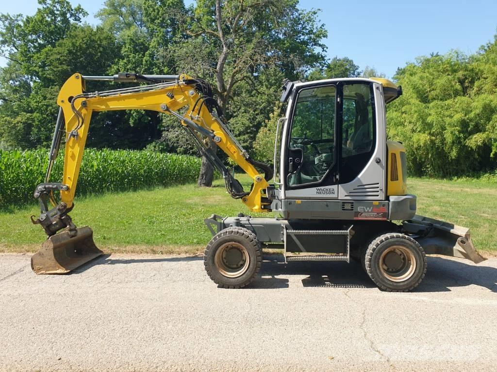 Wacker Neuson EW 65 Ratiniai ekskavatoriai