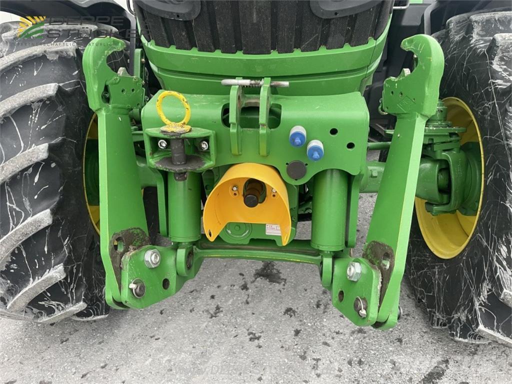 John Deere 6115R Traktoriai