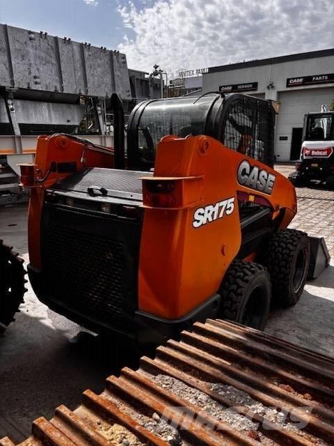 CASE SR 175 Krautuvai su šoniniu pasukimu