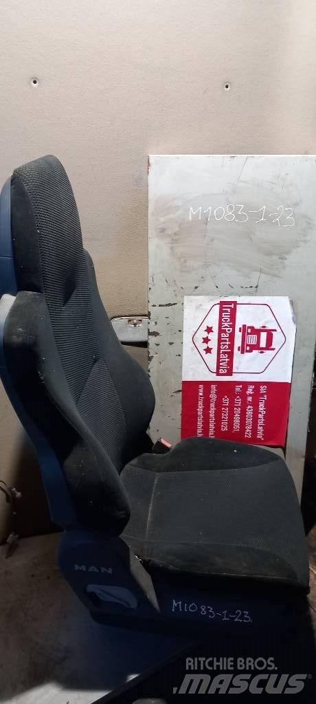 MAN TGX.    81623076414 Kabinos ir salonai