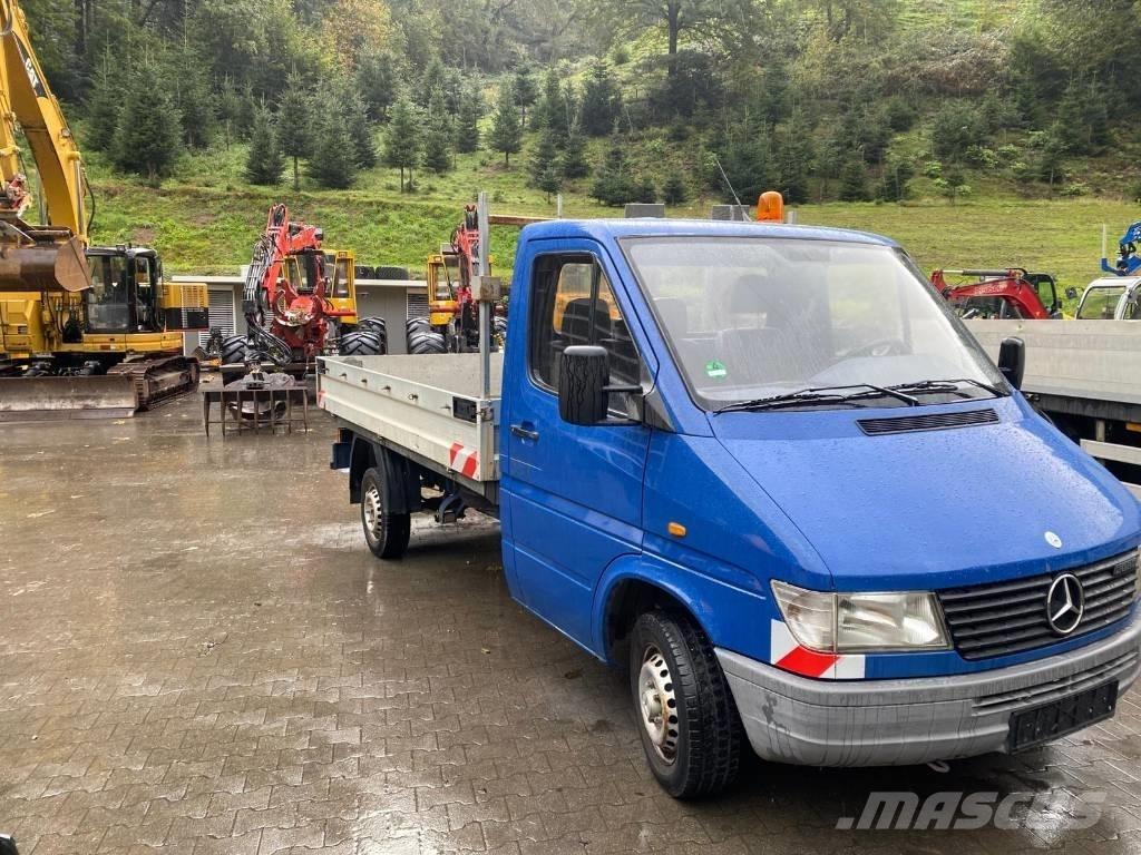 Mercedes-Benz 208 D Platformos/ Pakrovimas iš šono