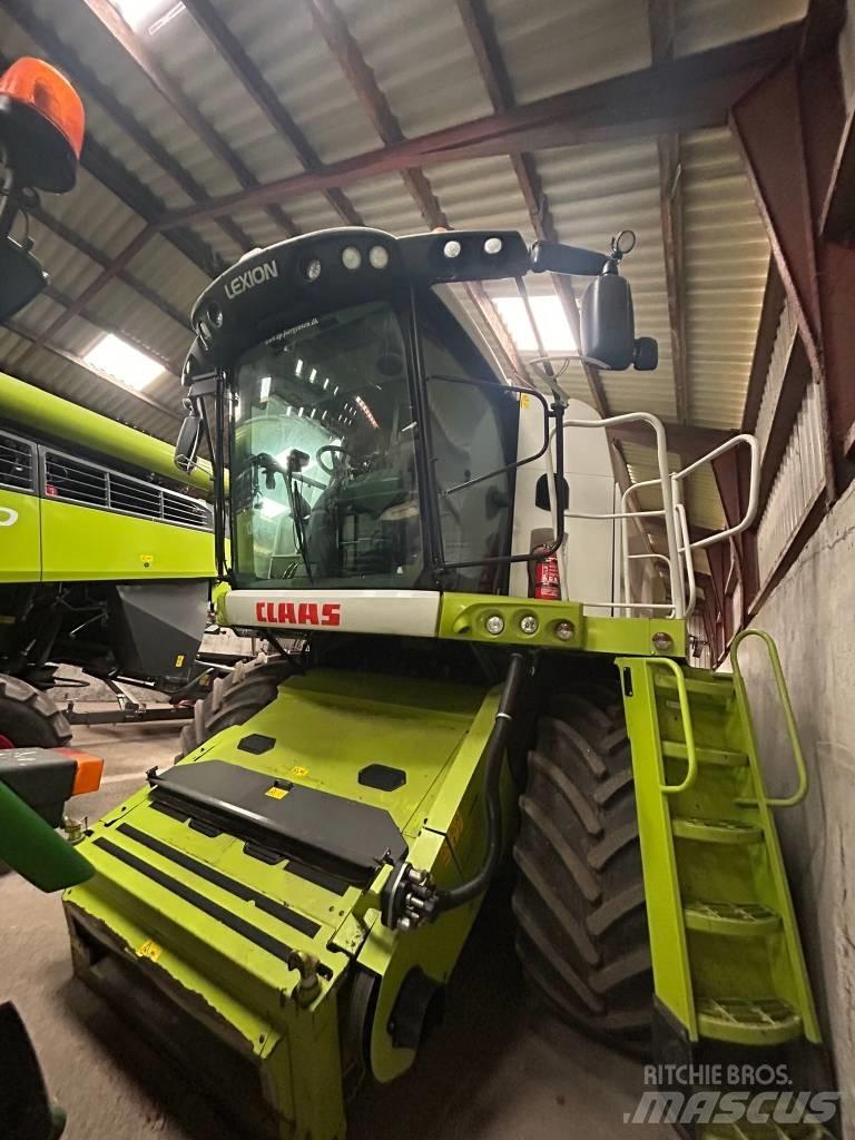 CLAAS Lexion 670 Derliaus nuėmimo kombainai