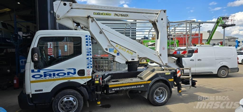 Palfinger P 240 AXE Ant vilkikų montuojamos kėlimo platformos