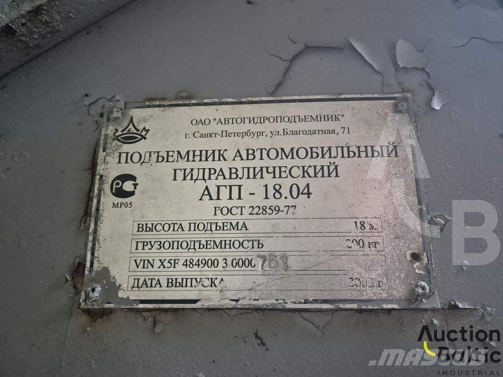 ZIL 433362 Ant vilkikų montuojamos kėlimo platformos