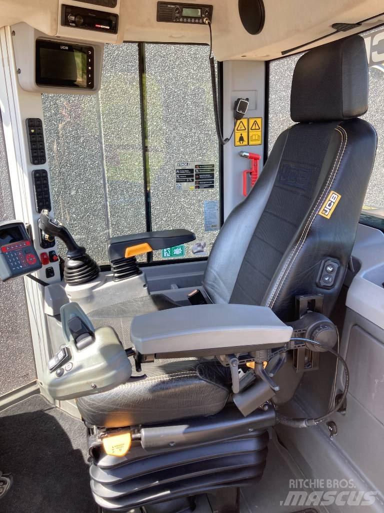 JCB 437 HT HL Naudoti ratiniai krautuvai