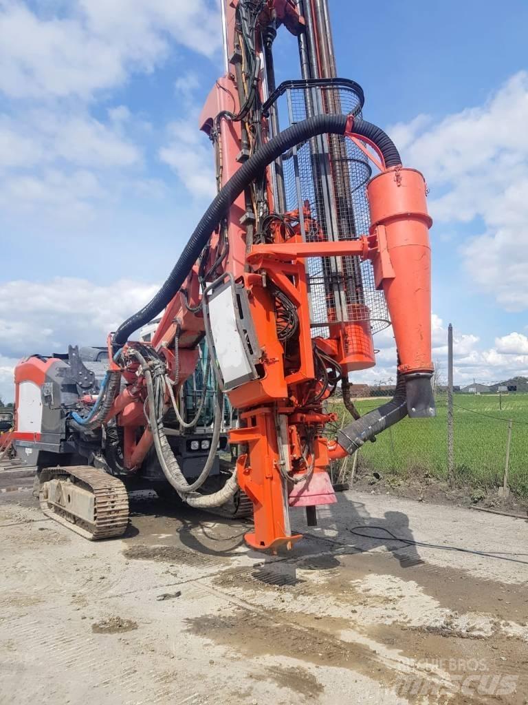 Sandvik DI 550 Žemės paviršiaus gręžimo technika