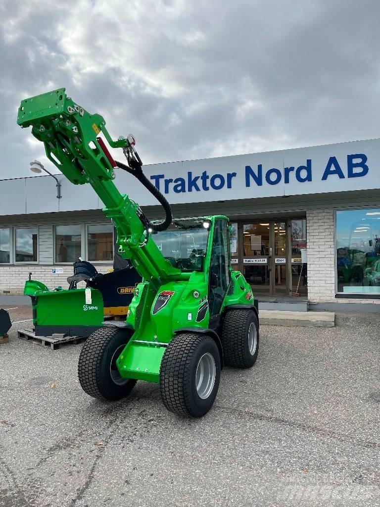 Avant 860 i Krautuvai su šoniniu pasukimu